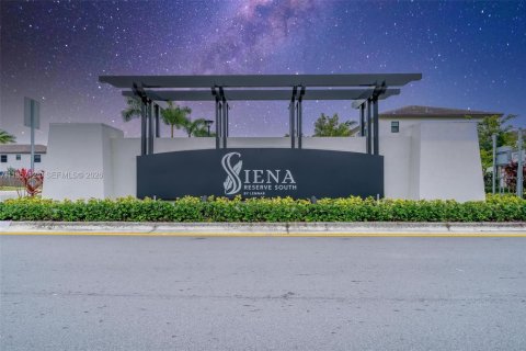 Купить таунхаус в Хомстед, Флорида 3 спальни, 123.37м2, № 2021008 - фото 5