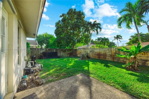 Villa ou maison à vendre à Coral Springs, Floride: 4 chambres, 234.02 m2 № 1971296 - photo 30