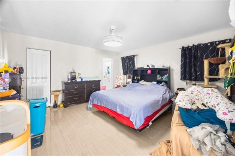 Villa ou maison à vendre à Coral Springs, Floride: 4 chambres, 234.02 m2 № 1971296 - photo 18