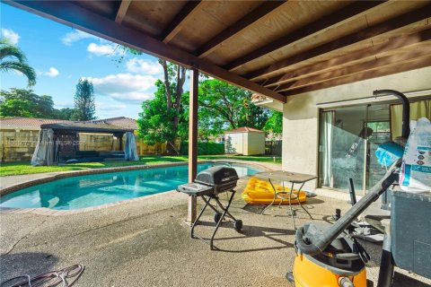 Villa ou maison à vendre à Coral Springs, Floride: 4 chambres, 234.02 m2 № 1971296 - photo 26