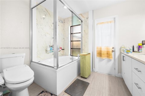 Villa ou maison à vendre à Coral Springs, Floride: 4 chambres, 234.02 m2 № 1971296 - photo 19