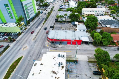 Immobilier commercial à vendre à Miami, Floride № 1886644 - photo 3