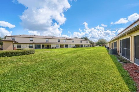 Townhouse in Brandon, Florida 3 bedrooms, 137.4 sq.m. № 2349878 - photo 27