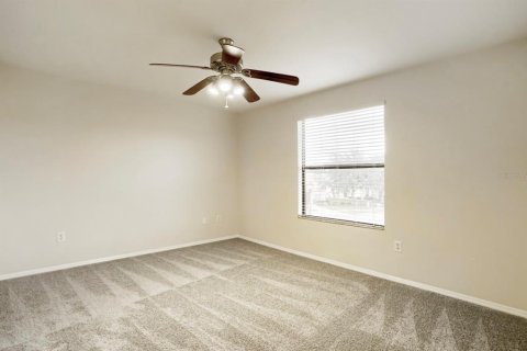 Townhouse in Brandon, Florida 3 bedrooms, 137.4 sq.m. № 2349878 - photo 15