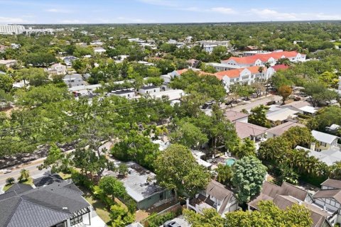 Купить коммерческую недвижимость в Сарасота, Флорида 8 спален, 156.08м2, № 2228401 - фото 8
