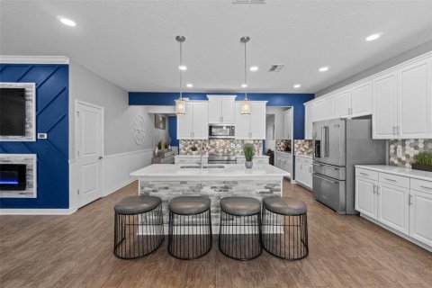 House in Saint Cloud, Florida 4 bedrooms, 276.66 sq.m. № 1848552 - photo 15