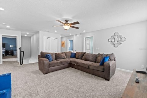 House in Saint Cloud, Florida 4 bedrooms, 276.66 sq.m. № 1848552 - photo 26