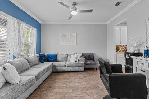 House in Saint Cloud, Florida 4 bedrooms, 276.66 sq.m. № 1848552 - photo 6