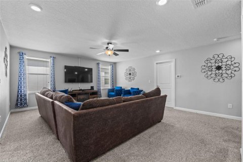 House in Saint Cloud, Florida 4 bedrooms, 276.66 sq.m. № 1848552 - photo 24