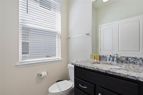House in Davenport, Florida 6 bedrooms, 289.2 sq.m. № 2130374 - photo 16