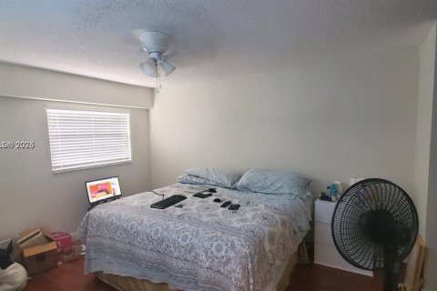 Condominio en venta en Pembroke Pines, Florida, 2 dormitorios, 93.09 m2 № 1701979 - foto 8