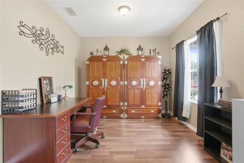 Casa en venta en Spring Hill, Florida, 4 dormitorios, 187.66 m2 № 2217913 - foto 11