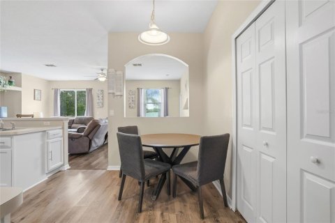 Casa en venta en Spring Hill, Florida, 4 dormitorios, 187.66 m2 № 2217913 - foto 13