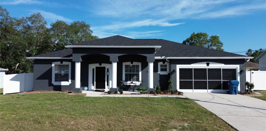 Casa en Spring Hill, Florida 4 dormitorios, 187.66 m2 № 2217913