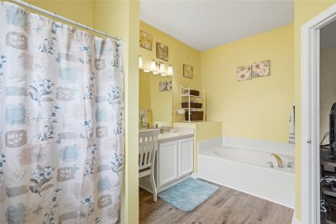 Casa en venta en Spring Hill, Florida, 4 dormitorios, 187.66 m2 № 2217913 - foto 23