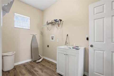 Casa en venta en Spring Hill, Florida, 4 dormitorios, 187.66 m2 № 2217913 - foto 29