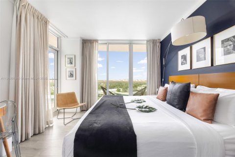 Condominio en venta en Miami, Florida, 1 dormitorio, 63.08 m2 № 2035661 - foto 12