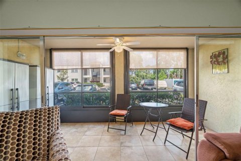 Condo in Seminole, Florida, 2 bedrooms  № 1755024 - photo 10