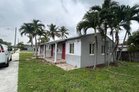 Villa ou maison à Hollywood, Floride 1 chambre, 139.17 m2 № 2044924