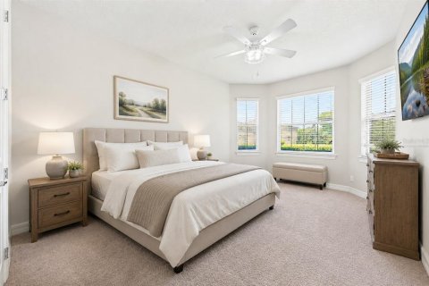 House in Orlando, Florida 4 bedrooms, 226.87 sq.m. № 2195959 - photo 20