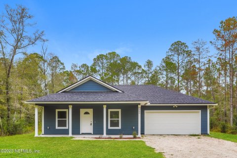 House in Hastings, Florida 3 bedrooms, 112.04 sq.m. № 855265 - photo 1