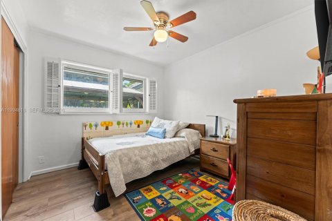 House in Oakland Park, Florida 3 bedrooms, 143.91 sq.m. № 2065458 - photo 19