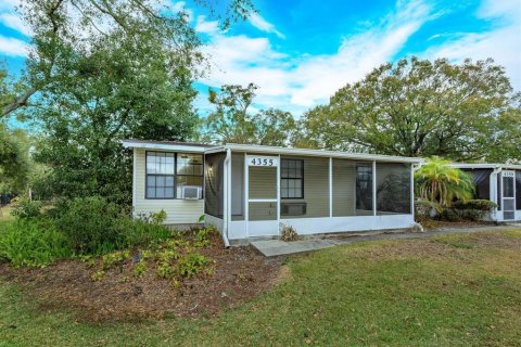 Condo in Orlando, Florida, 2 bedrooms  № 1569023 - photo 1