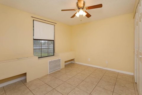 Condo in Orlando, Florida, 2 bedrooms  № 1569023 - photo 14
