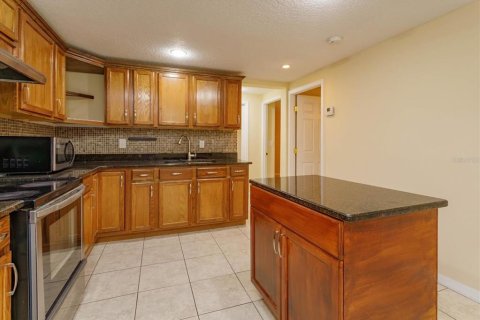 Condo in Orlando, Florida, 2 bedrooms  № 1569023 - photo 12