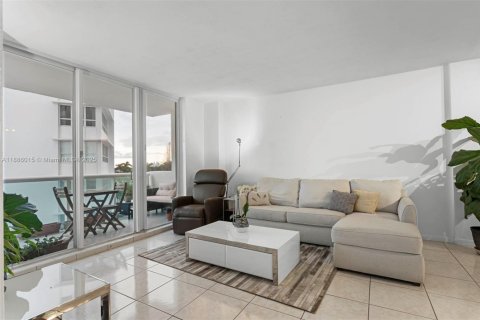 Condominio en venta en Miami Beach, Florida, 1 dormitorio, 85.66 m2 № 1933704 - foto 4