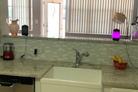 Condominio en venta en North Miami Beach, Florida, 2 dormitorios, 103.31 m2 № 1867004 - foto 22