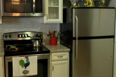 Condominio en venta en North Miami Beach, Florida, 2 dormitorios, 103.31 m2 № 1867004 - foto 20