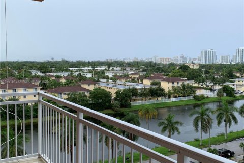 Condominio en venta en North Miami Beach, Florida, 2 dormitorios, 103.31 m2 № 1867004 - foto 24