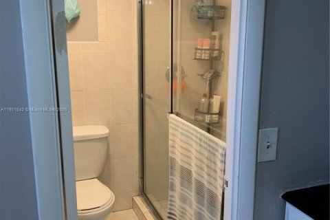 Condominio en venta en North Miami Beach, Florida, 2 dormitorios, 103.31 m2 № 1867004 - foto 7