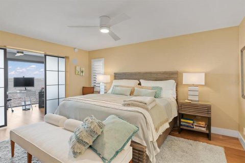 Condo in Punta Gorda, Florida, 2 bedrooms  № 2378176 - photo 24