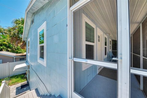 Appartement à louer à Sarasota, Floride: 2 chambres, 94.02 m2 № 2308368 - photo 4