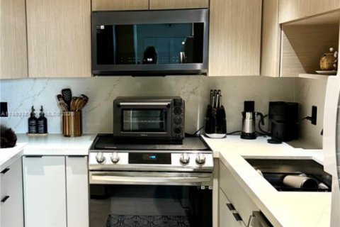 Condominio en venta en Miami Beach, Florida, 1 dormitorio, 83.61 m2 № 2050912 - foto 14