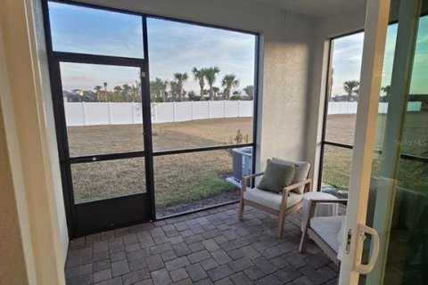 Villa ou maison à louer à Kissimmee, Floride: 2 chambres, 145.11 m2 № 2105395 - photo 22
