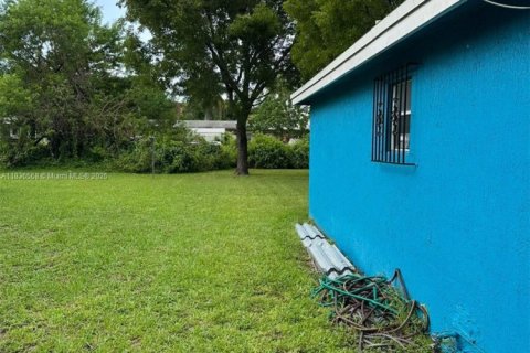 Villa ou maison à vendre à Miami, Floride: 4 chambres, 127.18 m2 № 1935328 - photo 8