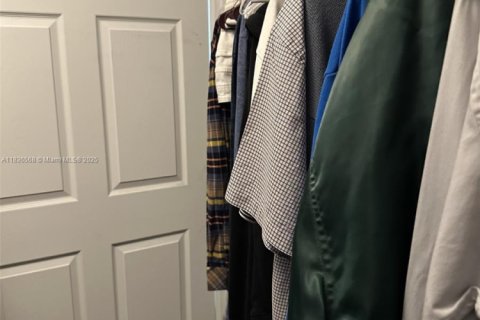 Villa ou maison à vendre à Miami, Floride: 4 chambres, 127.18 m2 № 1935328 - photo 25