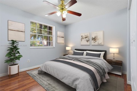 House in Miami, Florida 4 bedrooms, 197.32 sq.m. № 2010415 - photo 24