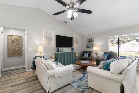 Villa ou maison à vendre à Palm Harbor, Floride: 3 chambres, 151.06 m2 № 2419646 - photo 5