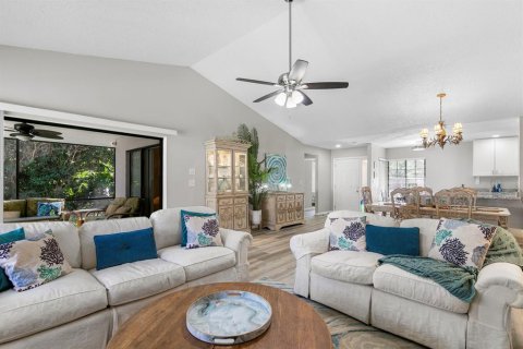 Villa ou maison à vendre à Palm Harbor, Floride: 3 chambres, 151.06 m2 № 2419646 - photo 4