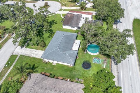 House in Lakeland, Florida 3 bedrooms, 166.02 sq.m. № 1835032 - photo 30