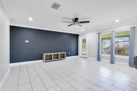 House in Lakeland, Florida 3 bedrooms, 166.02 sq.m. № 1835032 - photo 5