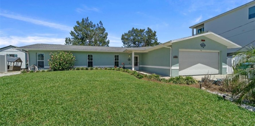 Villa ou maison à Crystal River, Floride 2 chambres, 135.82 m2 № 1639741
