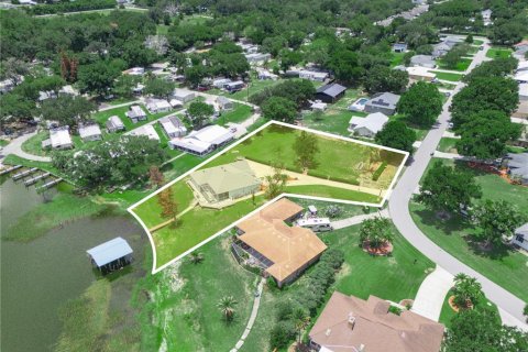 House in Auburndale, Florida 3 bedrooms, 215.9 sq.m. № 2218219 - photo 30