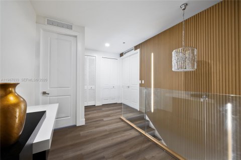 Villa ou maison à vendre à Miami, Floride: 4 chambres, 266.63 m2 № 2190613 - photo 17