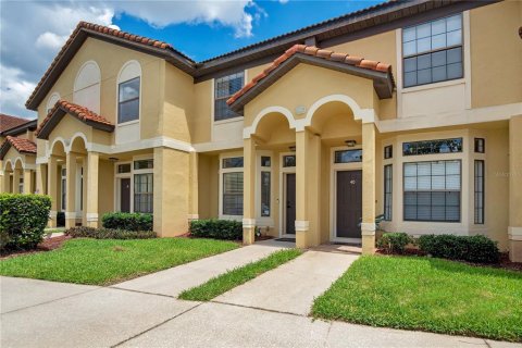 Condo in Orlando, Florida, 2 bedrooms № 2109805 - photo 2