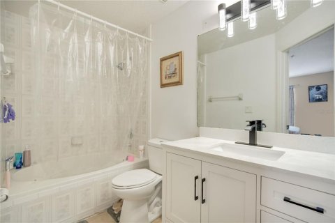 Condo in Orlando, Florida, 2 bedrooms № 2109805 - photo 13